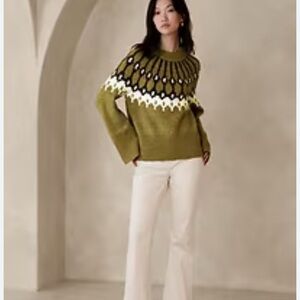 Banana Republic Green and White Women's Sweater